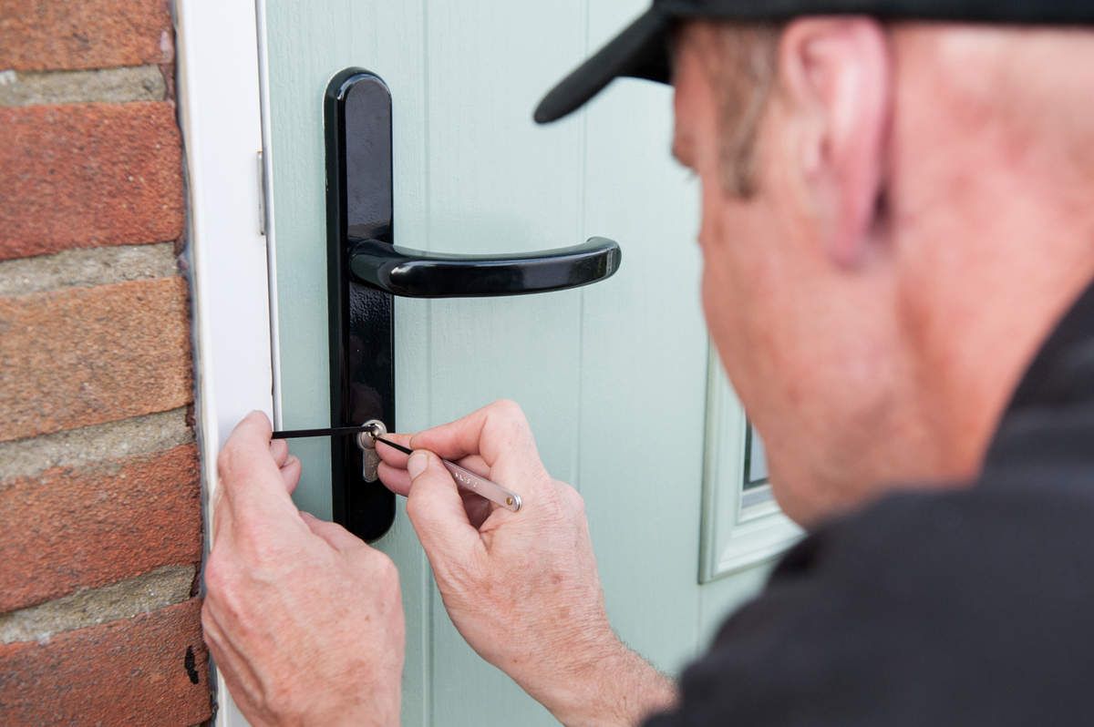 Professional locksmith service